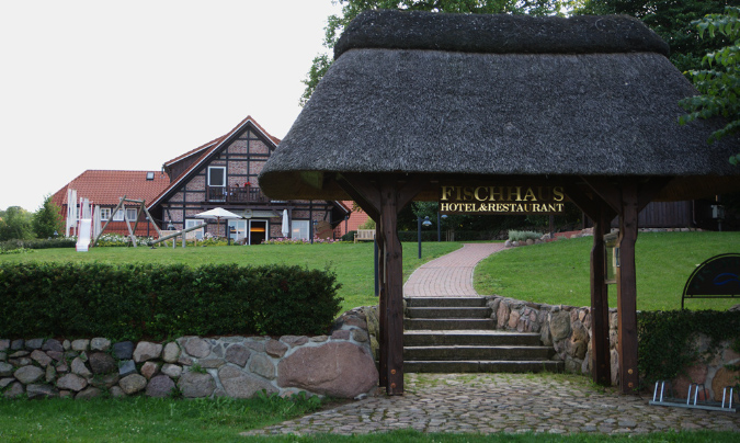 fischhaus%20blick%20vom%20ufer%20